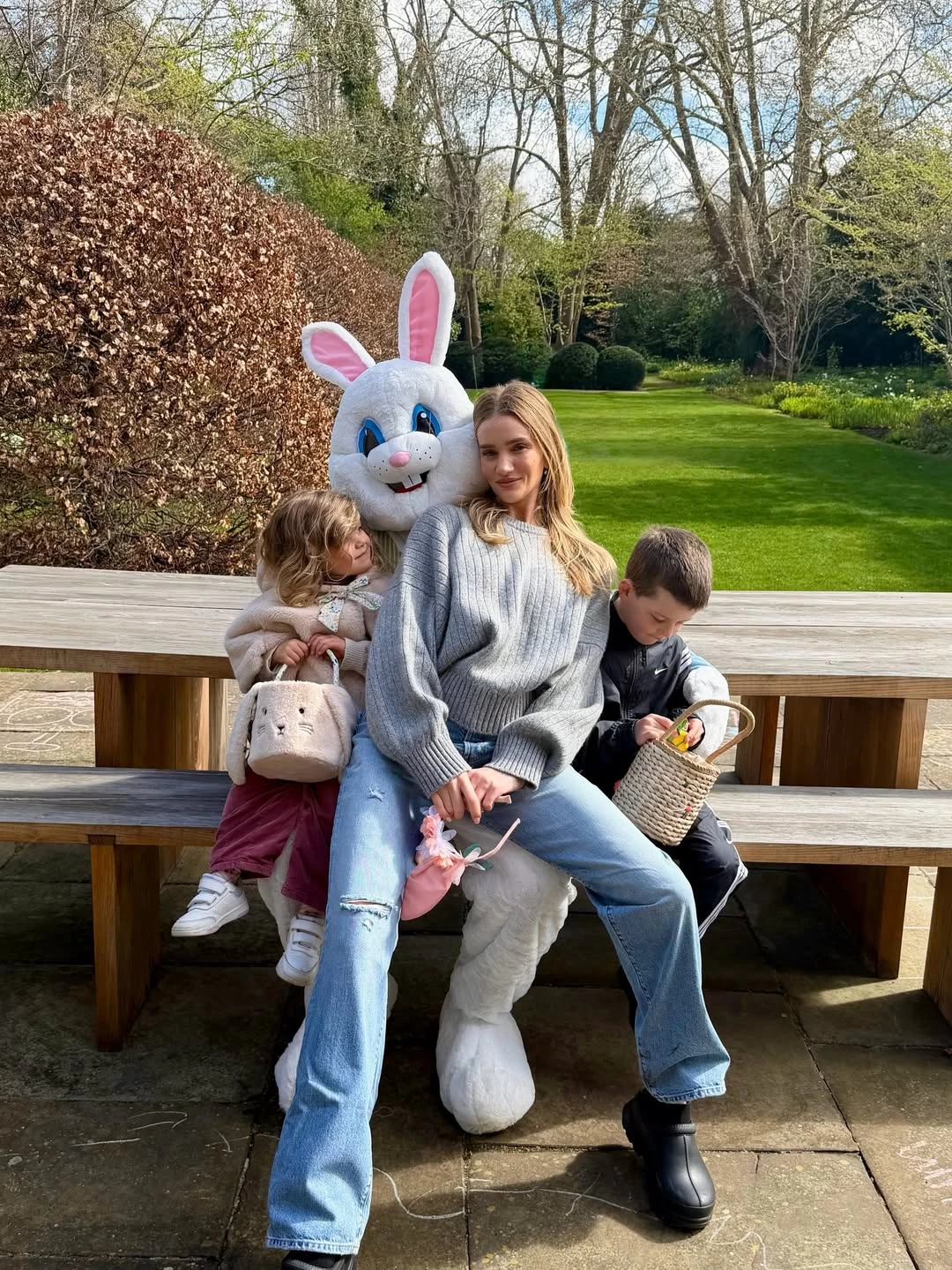 Instagram @rosiehw Instagram @rosiehw