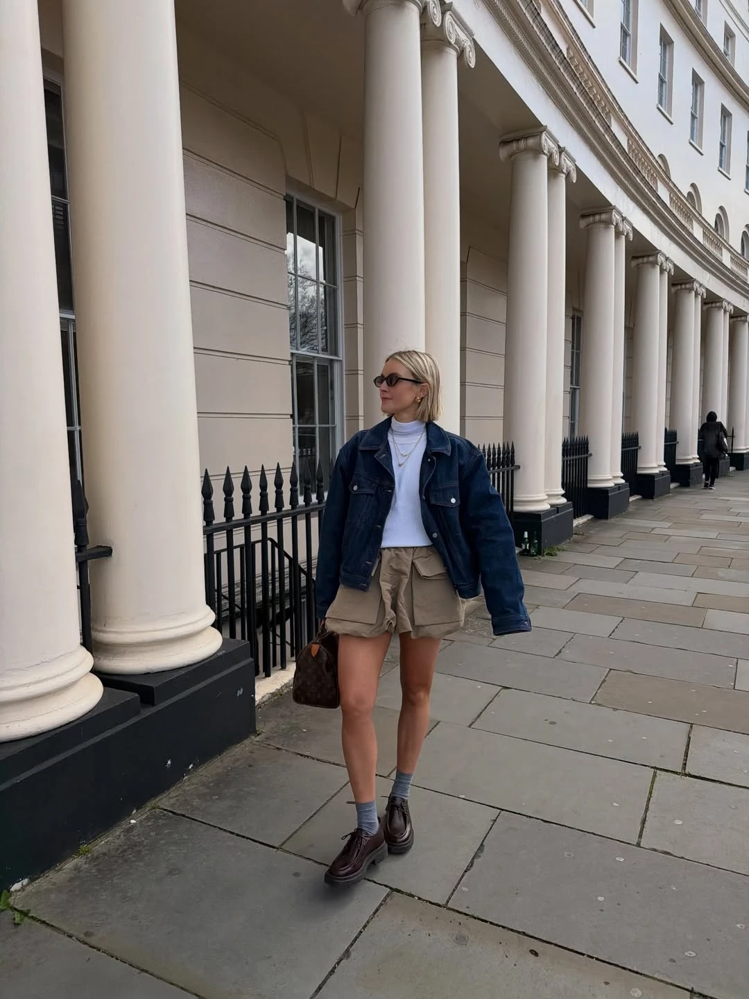 Instagram @pollyvnewman Instagram @pollyvnewman