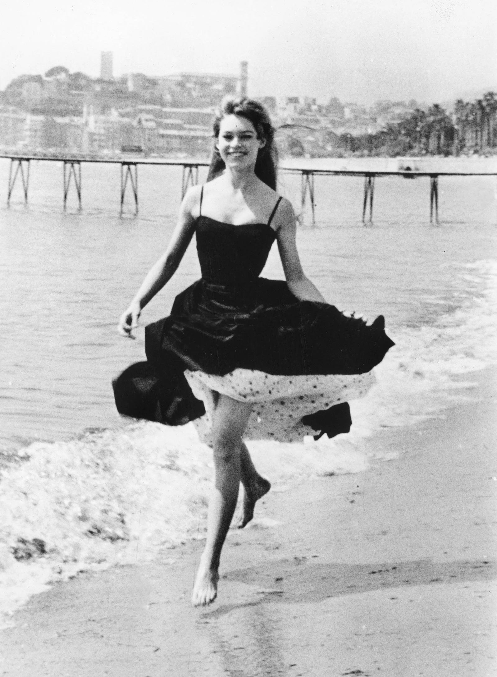 Бріджит Бардо в Каннах у 1956 році. Getty images Бріджит Бардо в Каннах у 1956 році. Getty images