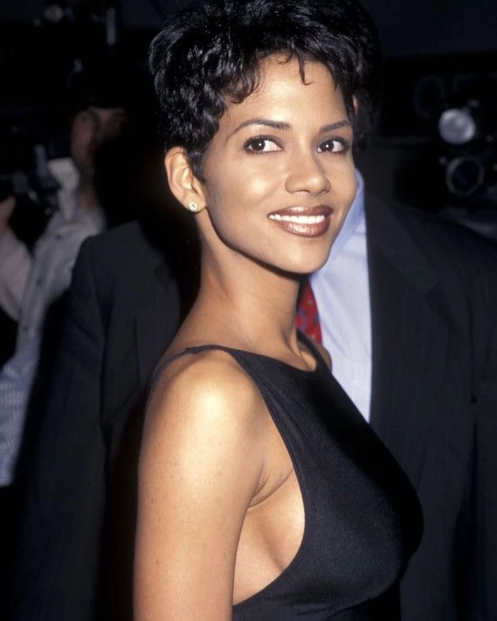 @halleberry @halleberry