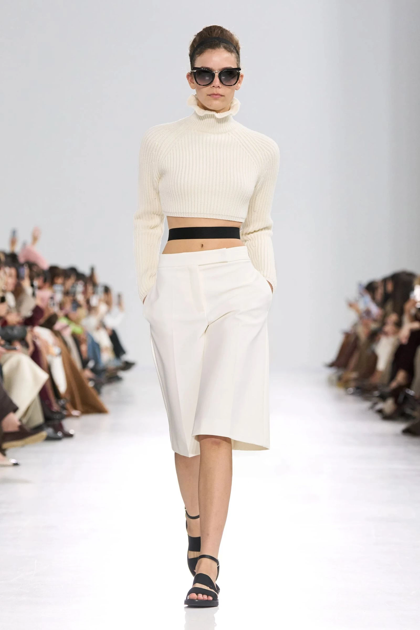 Max Mara весна-літо 2026 Max Mara весна-літо 2026