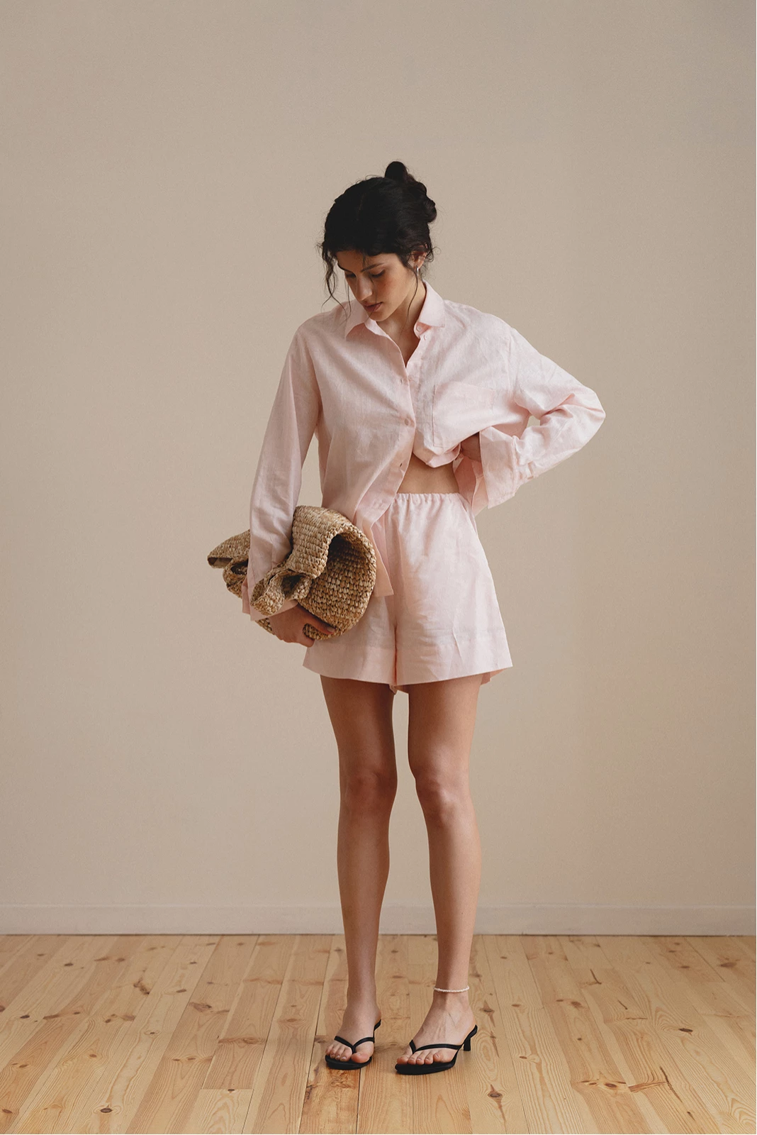 Balcony Garment